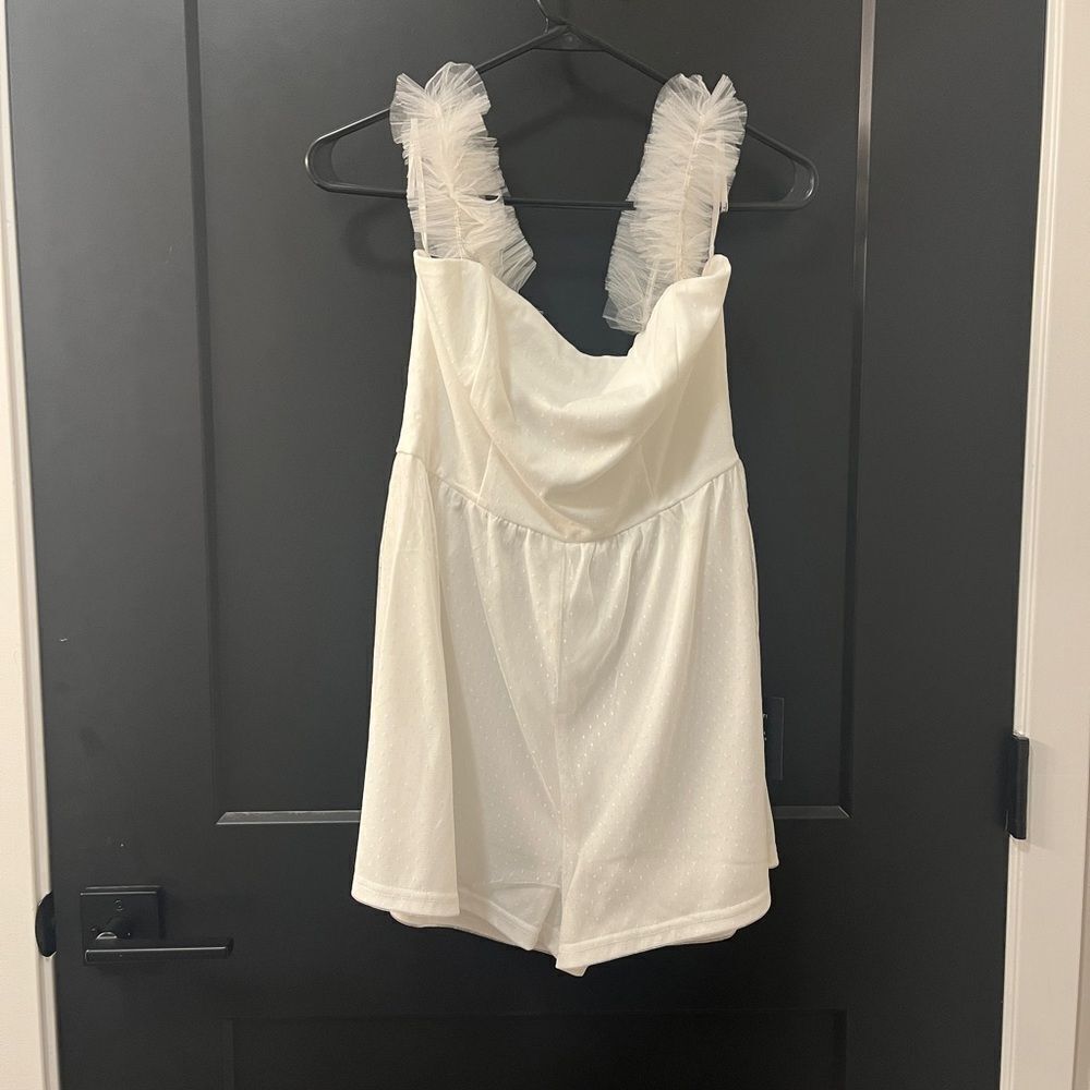 NWT Lulu's White Romper with Tulle Accents Bridal/Graduation Size Small